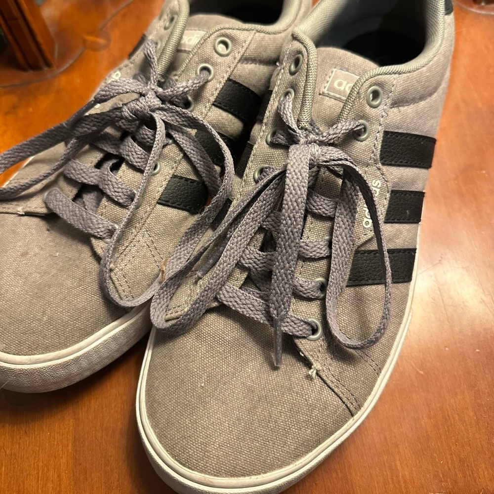 Adidas youth size 7.5 Women’s 8.5, cute with jeans sneaker, good condition